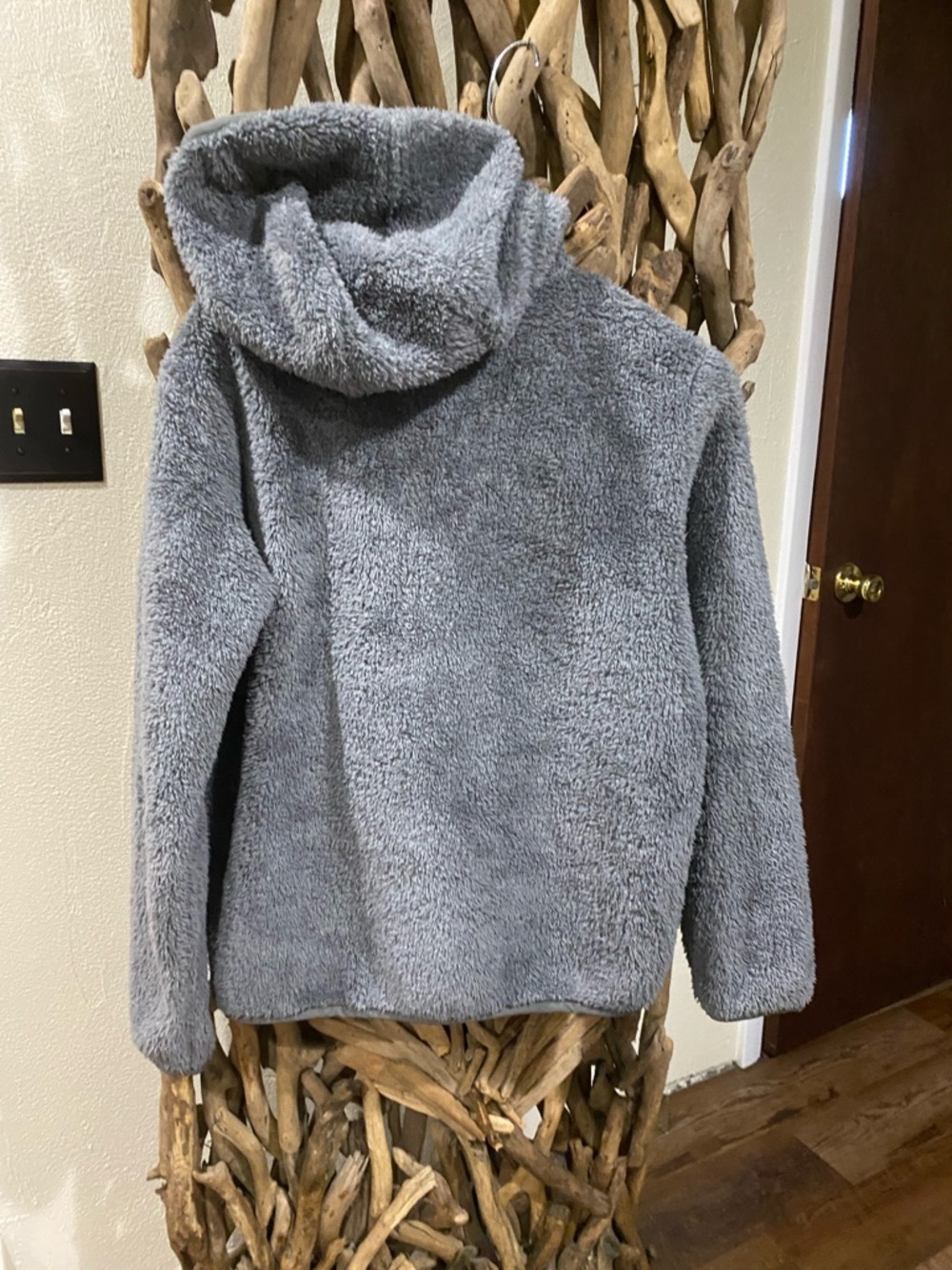 Patagonia Gray Fleece Hooded Jacket - Picture 3 of 3